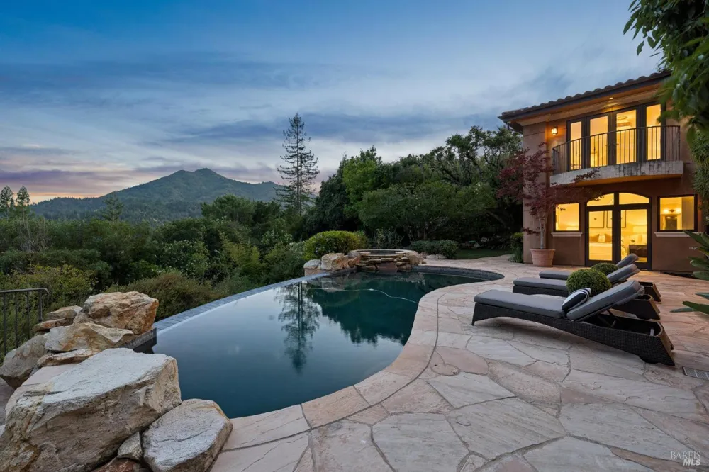 65 Rock Road Kentfield, CA 94904