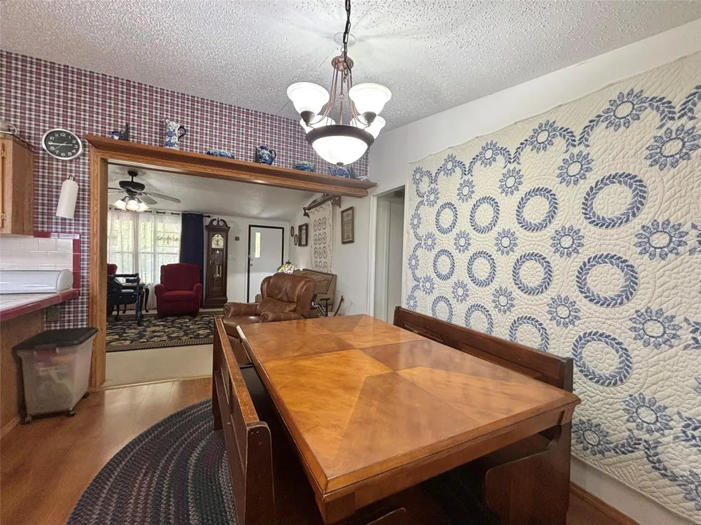 908 Pitzer Street Colmesneil, TX 75938