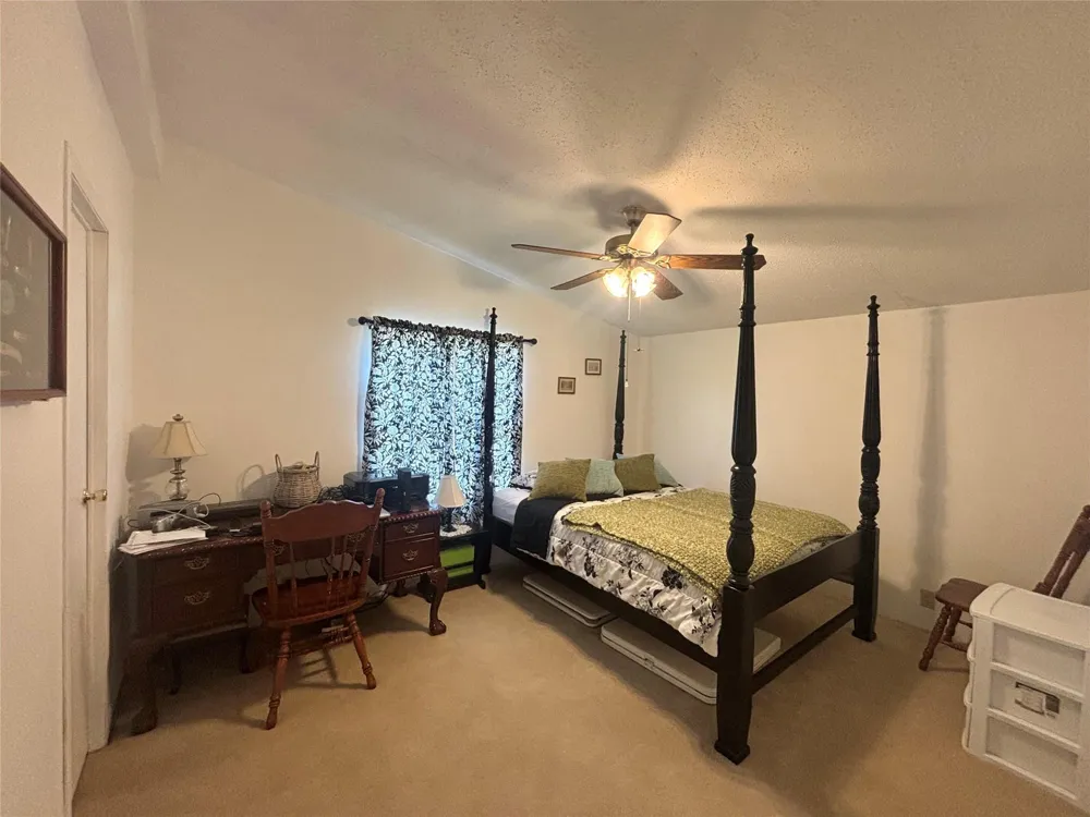908 Pitzer Street Colmesneil, TX 75938