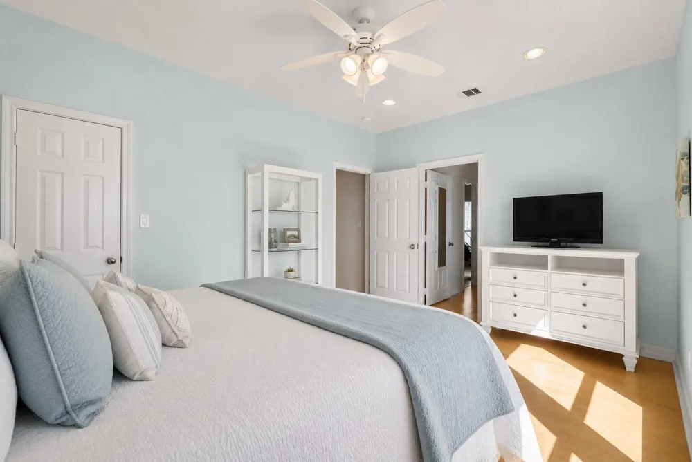 314 Windward Way Tiki Island, TX 77554