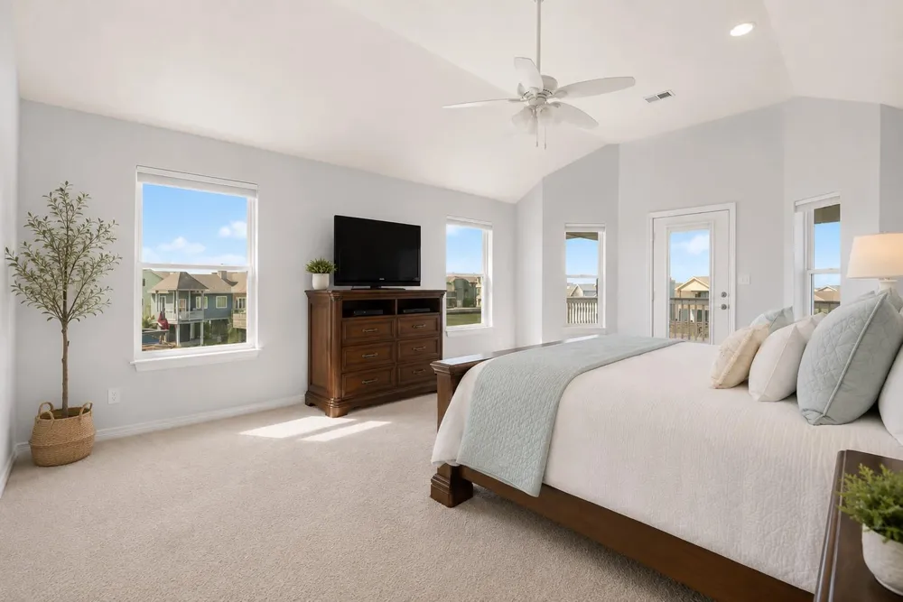 314 Windward Way Tiki Island, TX 77554