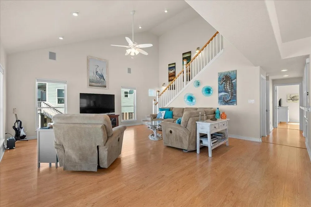 314 Windward Way Tiki Island, TX 77554