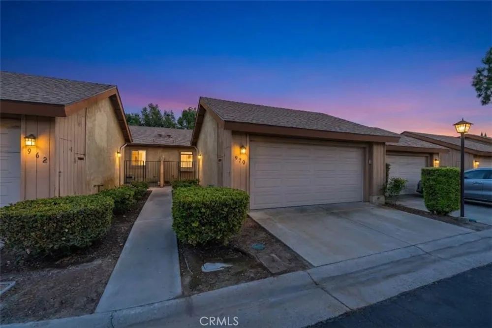 970 S Laurelwood Anaheim, CA 92806