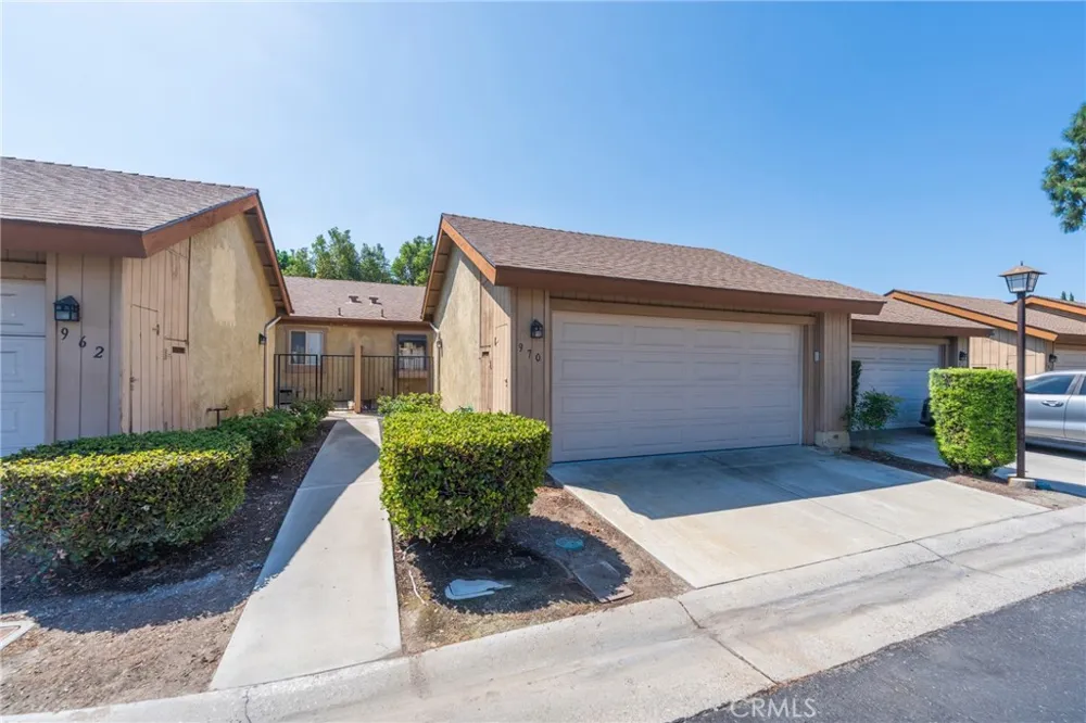 970 S Laurelwood Anaheim, CA 92806