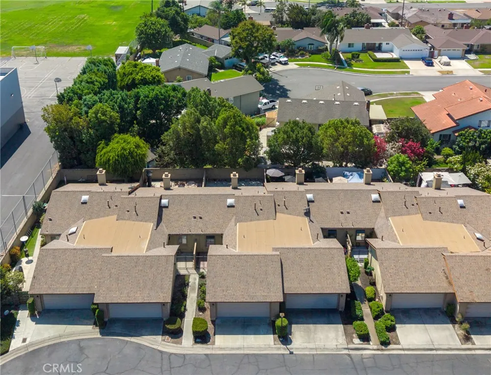 970 S Laurelwood Anaheim, CA 92806