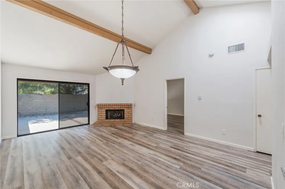 970 S Laurelwood Anaheim, CA 92806