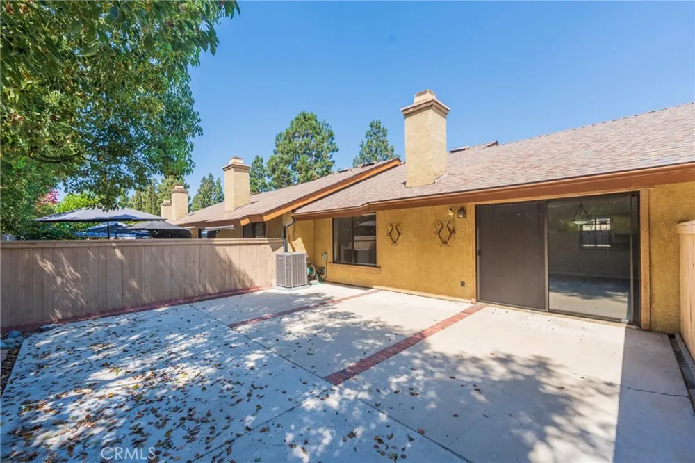 970 S Laurelwood Anaheim, CA 92806