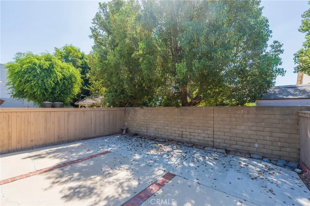 970 S Laurelwood Anaheim, CA 92806
