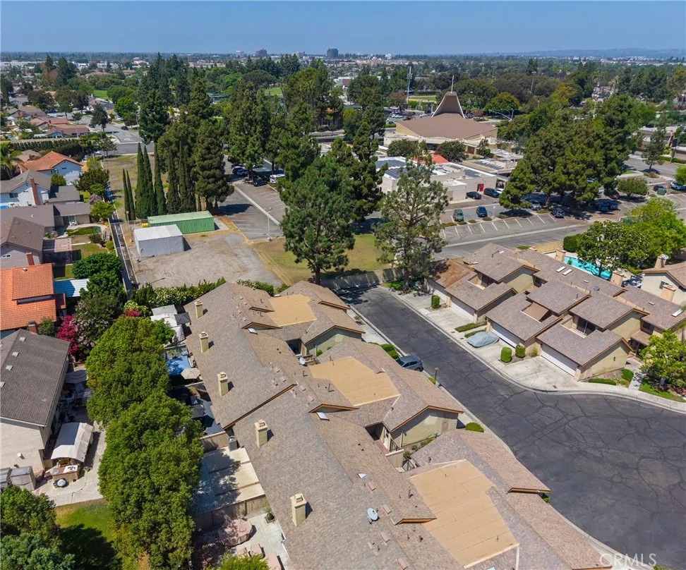 970 S Laurelwood Anaheim, CA 92806