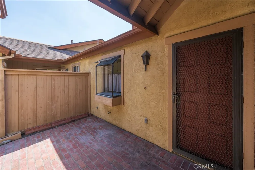 970 S Laurelwood Anaheim, CA 92806