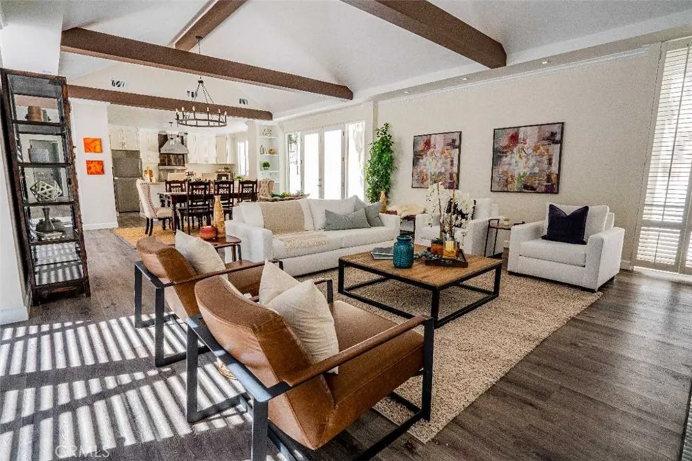 3183 Laurel Canyon Blvd Studio City, CA 91604