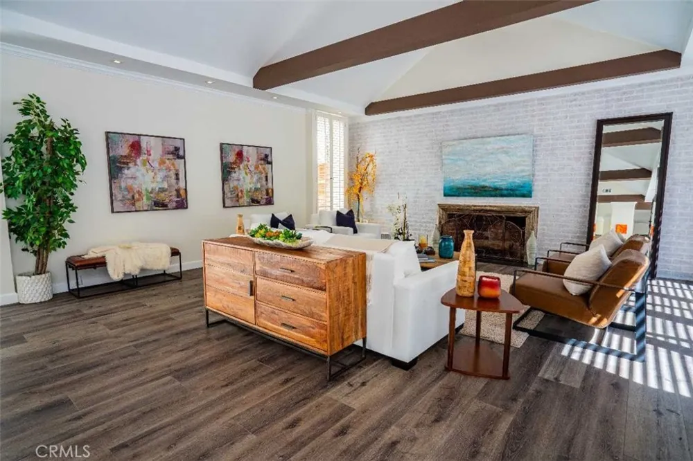 3183 Laurel Canyon Blvd Studio City, CA 91604