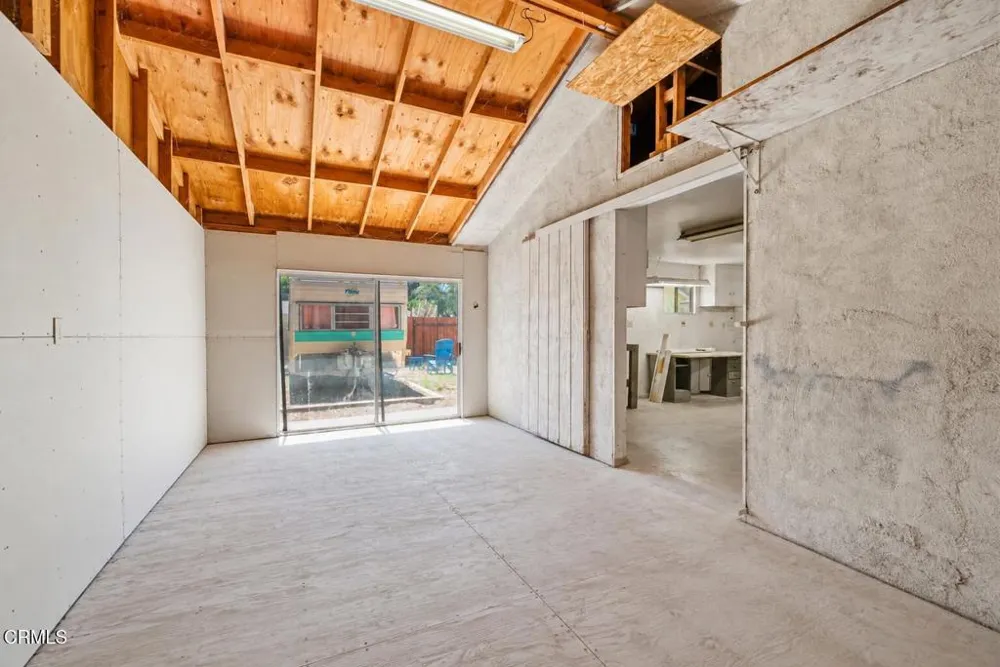 124 S Padre Juan Avenue Ojai, CA 93023