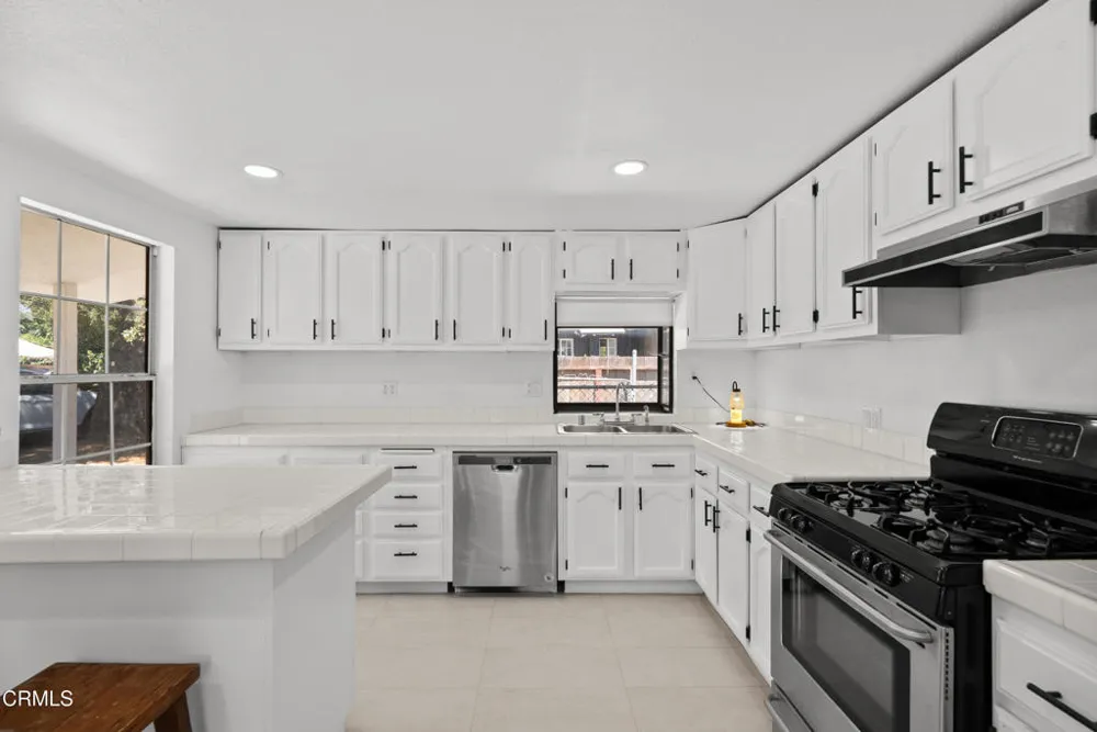 124 S Padre Juan Avenue Ojai, CA 93023