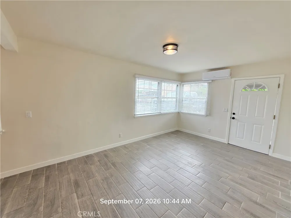 15069 Nurmi Sylmar, CA 91342