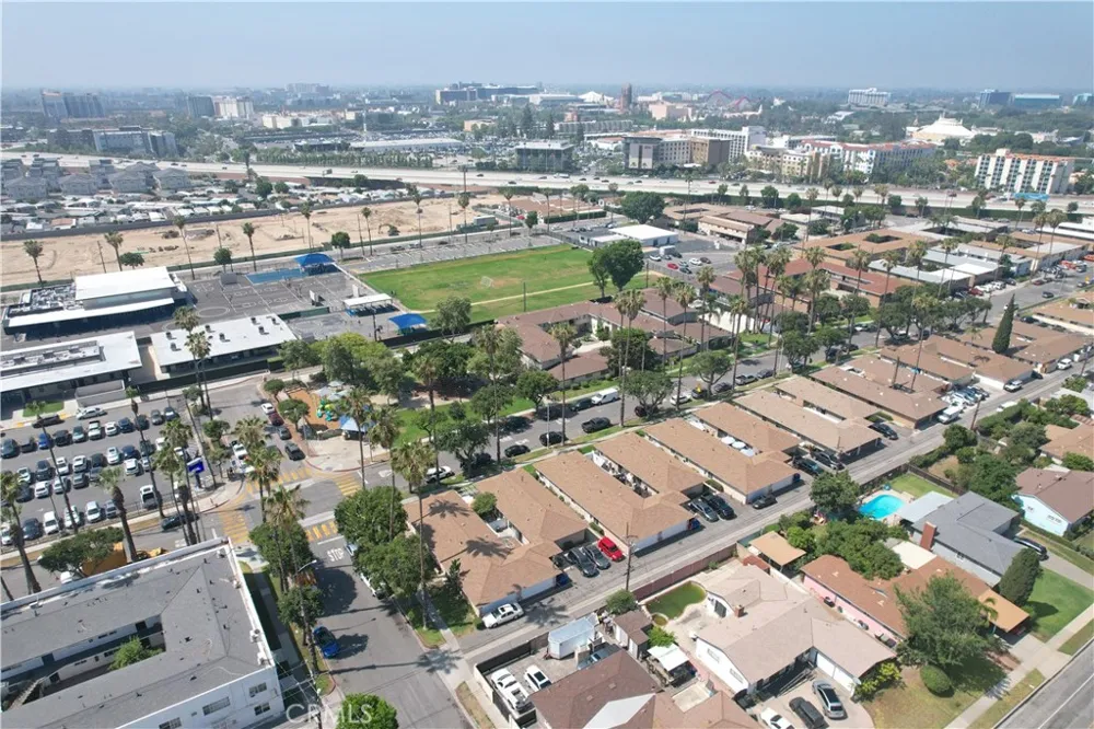 161 W Guinida Lane Anaheim, CA 92805