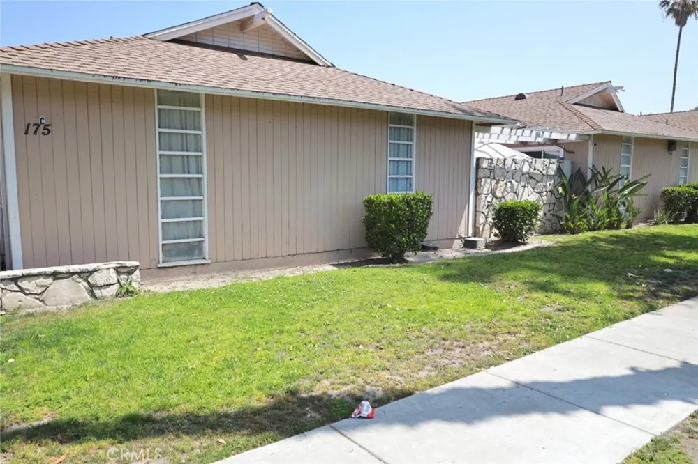 161 W Guinida Lane Anaheim, CA 92805