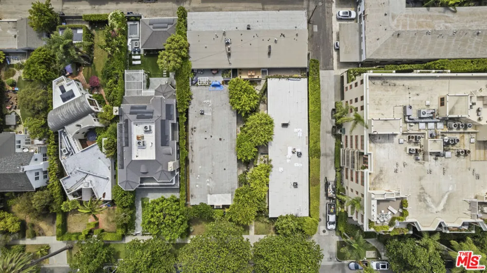 130 Alta Avenue #B Santa Monica, CA 90402
