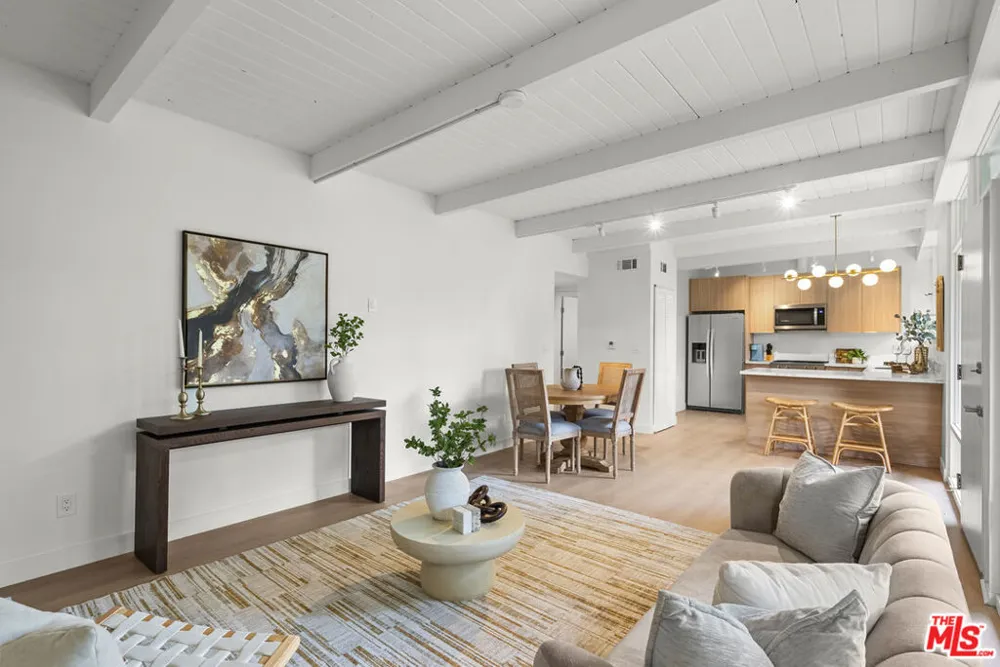 130 Alta Avenue #B Santa Monica, CA 90402