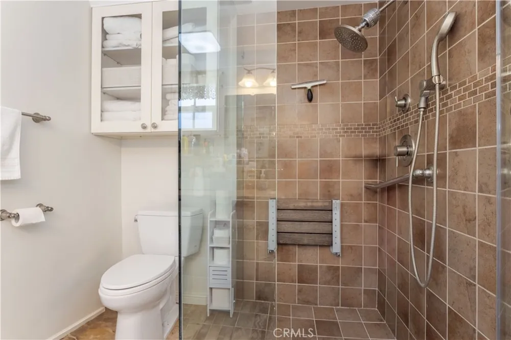 19308 Lemarsh Street Northridge, CA 91324
