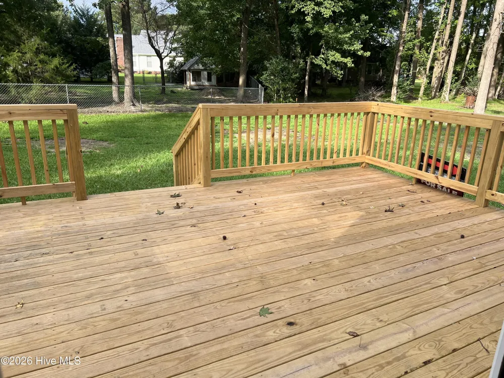 2304 Woodridge Drive Winterville, NC 28590
