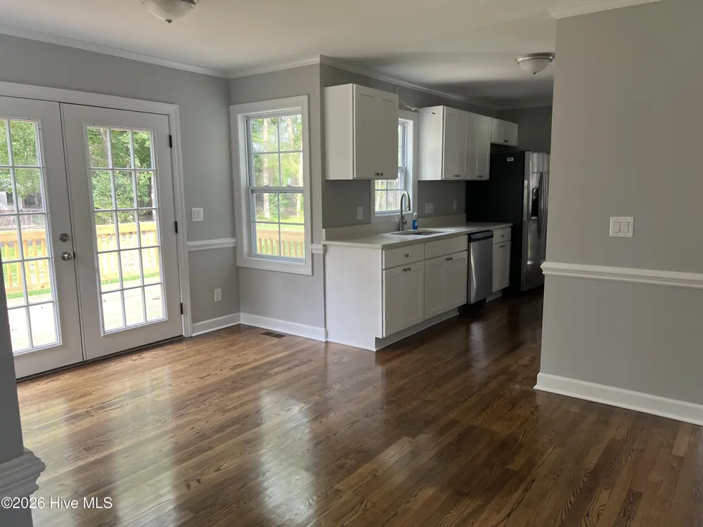 2304 Woodridge Drive Winterville, NC 28590