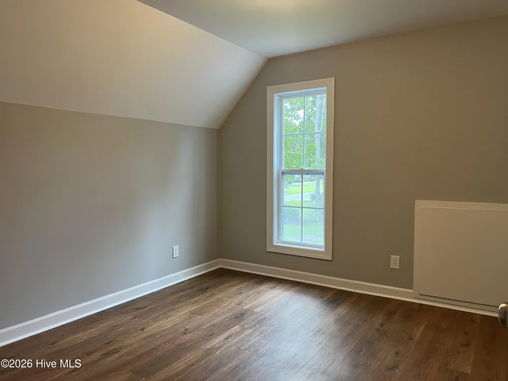2304 Woodridge Drive Winterville, NC 28590