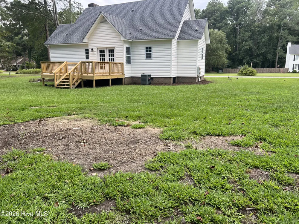 2304 Woodridge Drive Winterville, NC 28590