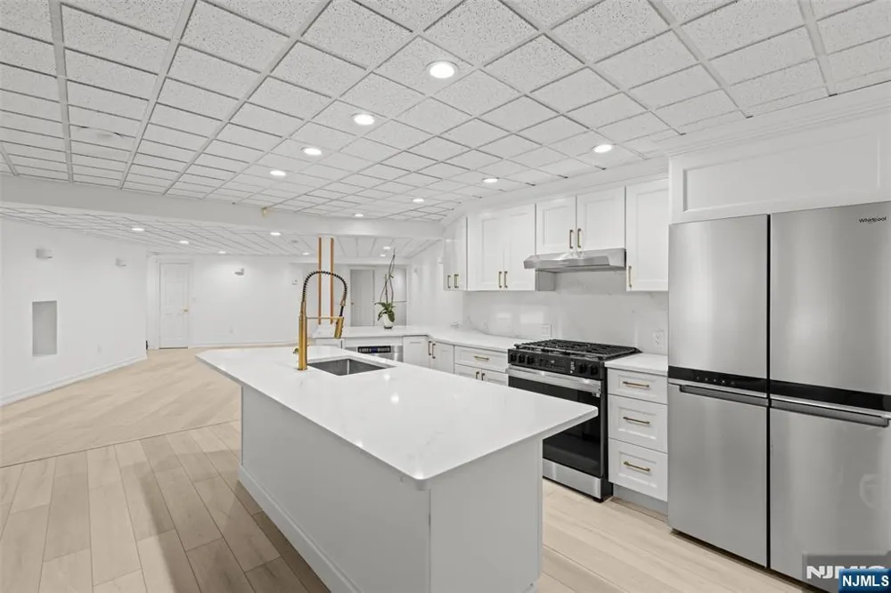 720 Berdan Avenue Wayne, NJ 07470