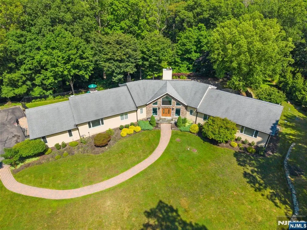720 Berdan Avenue Wayne, NJ 07470