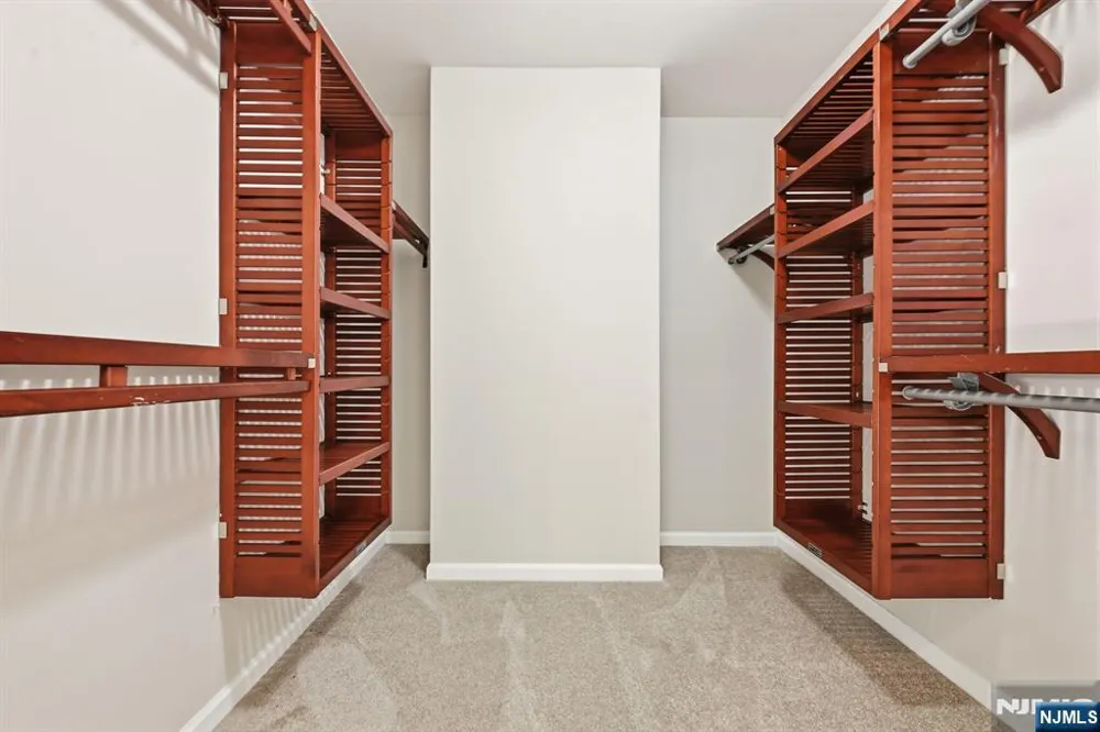 11 Wesmont Drive Wood Ridge, NJ 07075