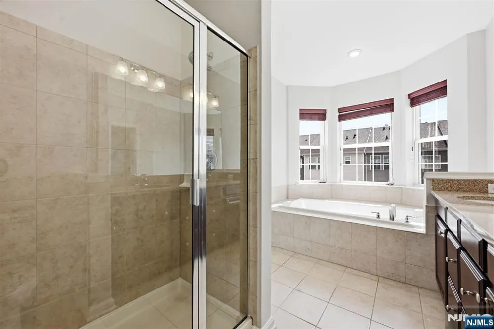 11 Wesmont Drive Wood Ridge, NJ 07075