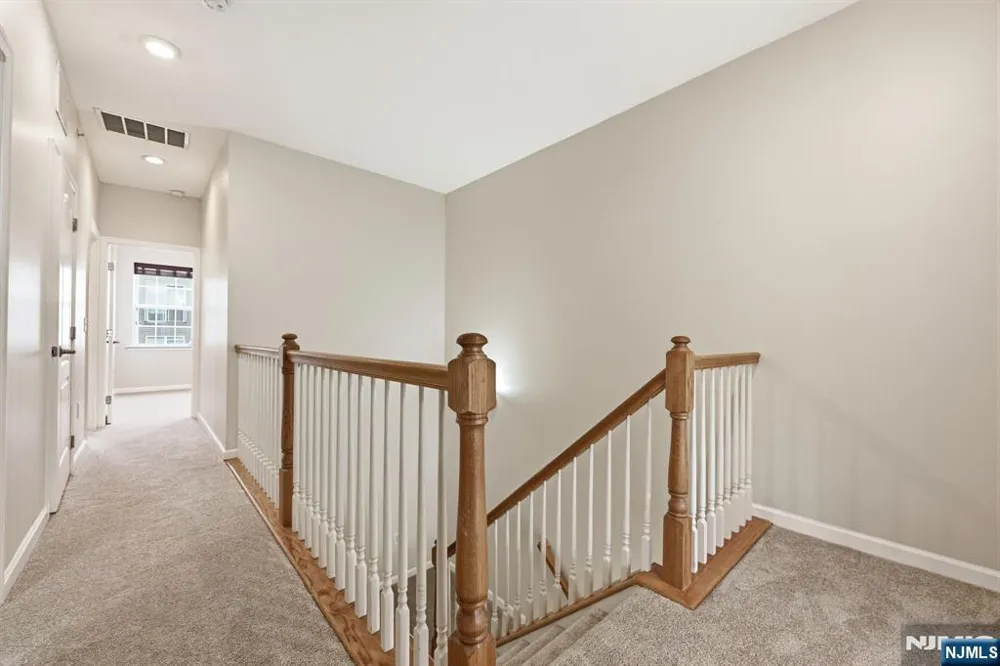 11 Wesmont Drive Wood Ridge, NJ 07075