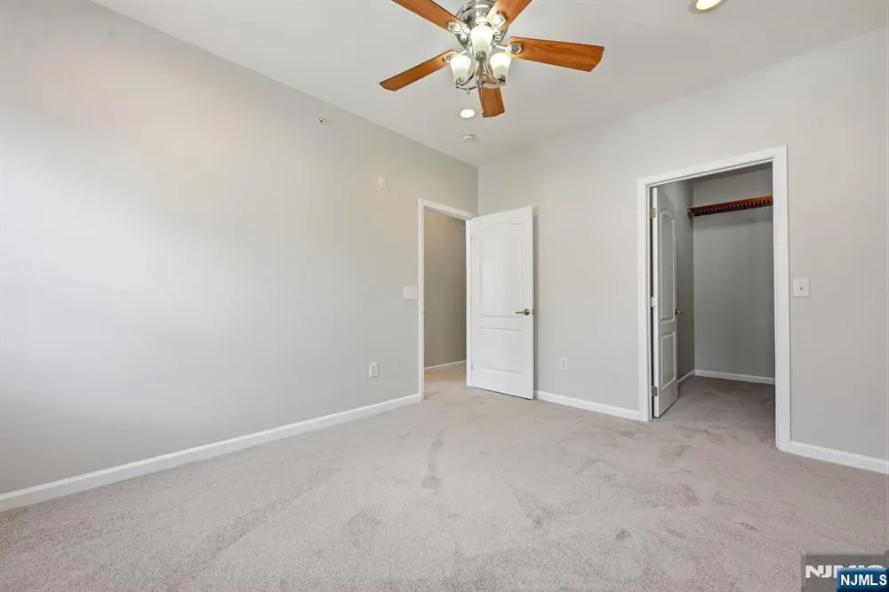 11 Wesmont Drive Wood Ridge, NJ 07075