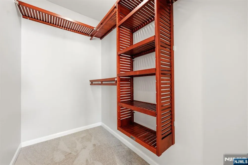 11 Wesmont Drive Wood Ridge, NJ 07075