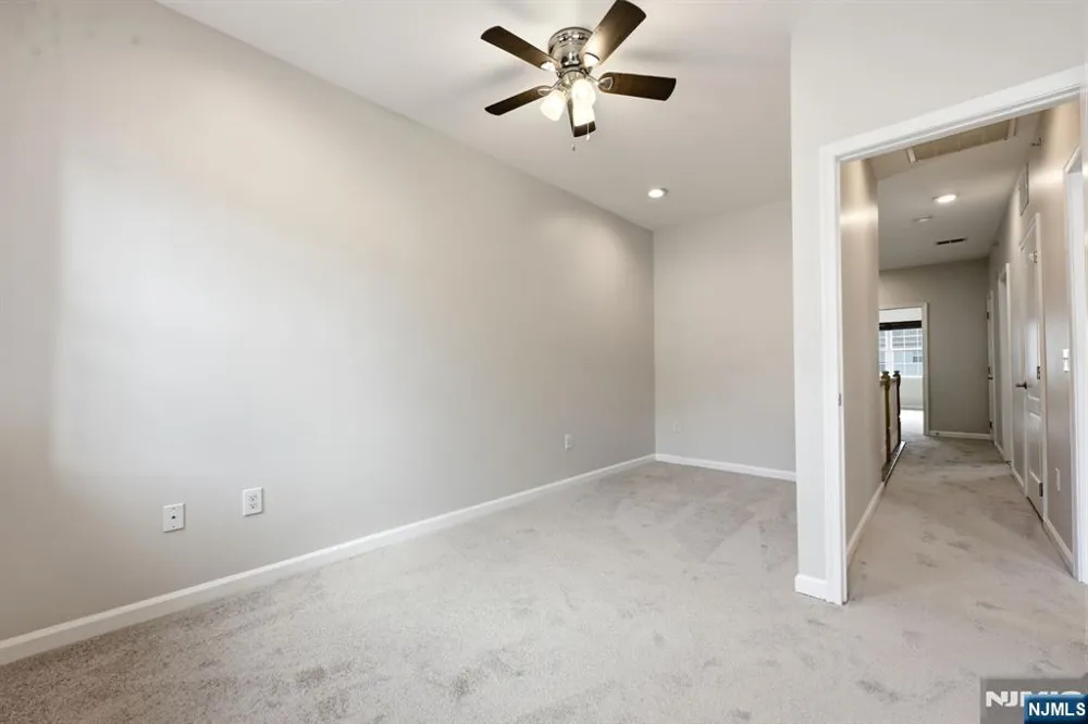 11 Wesmont Drive Wood Ridge, NJ 07075