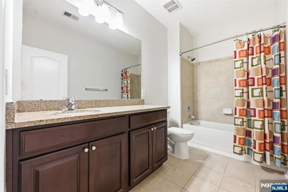 11 Wesmont Drive Wood Ridge, NJ 07075