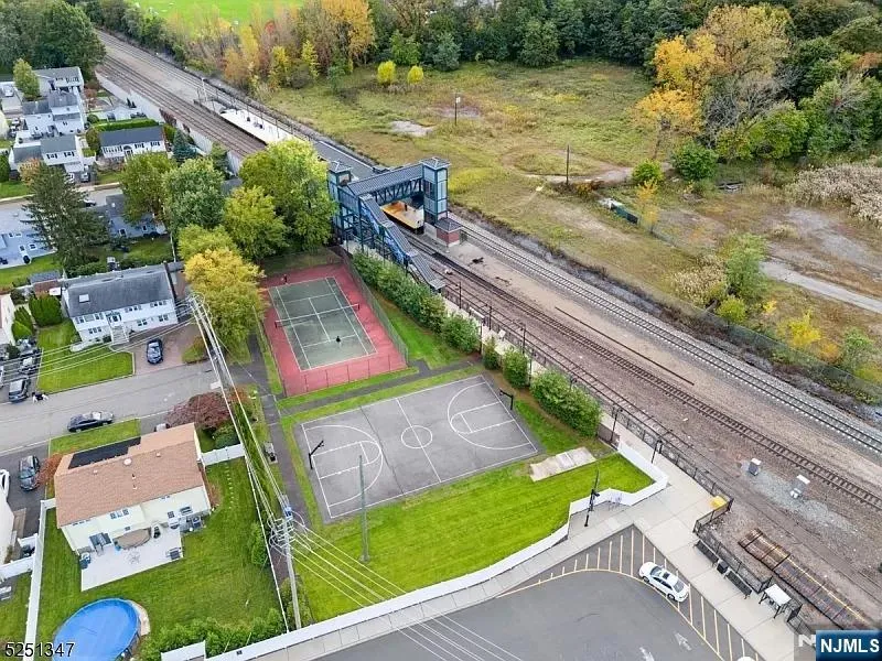 11 Wesmont Drive Wood Ridge, NJ 07075