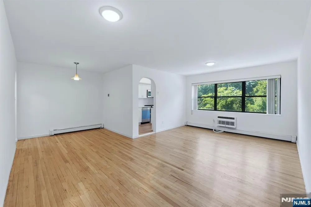214 Prospect Avenue 143C Hackensack, NJ 07601