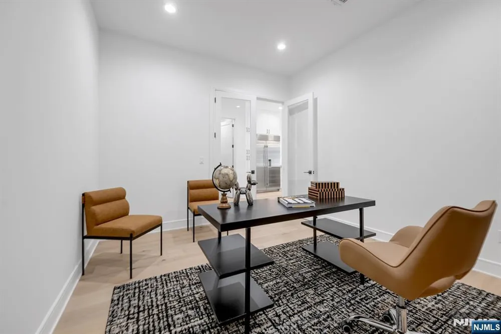 15 Feldman Court Paramus, NJ 07652