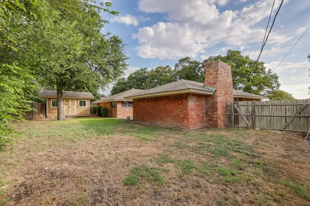 6805 Valhalla Road Fort Worth, TX 76116