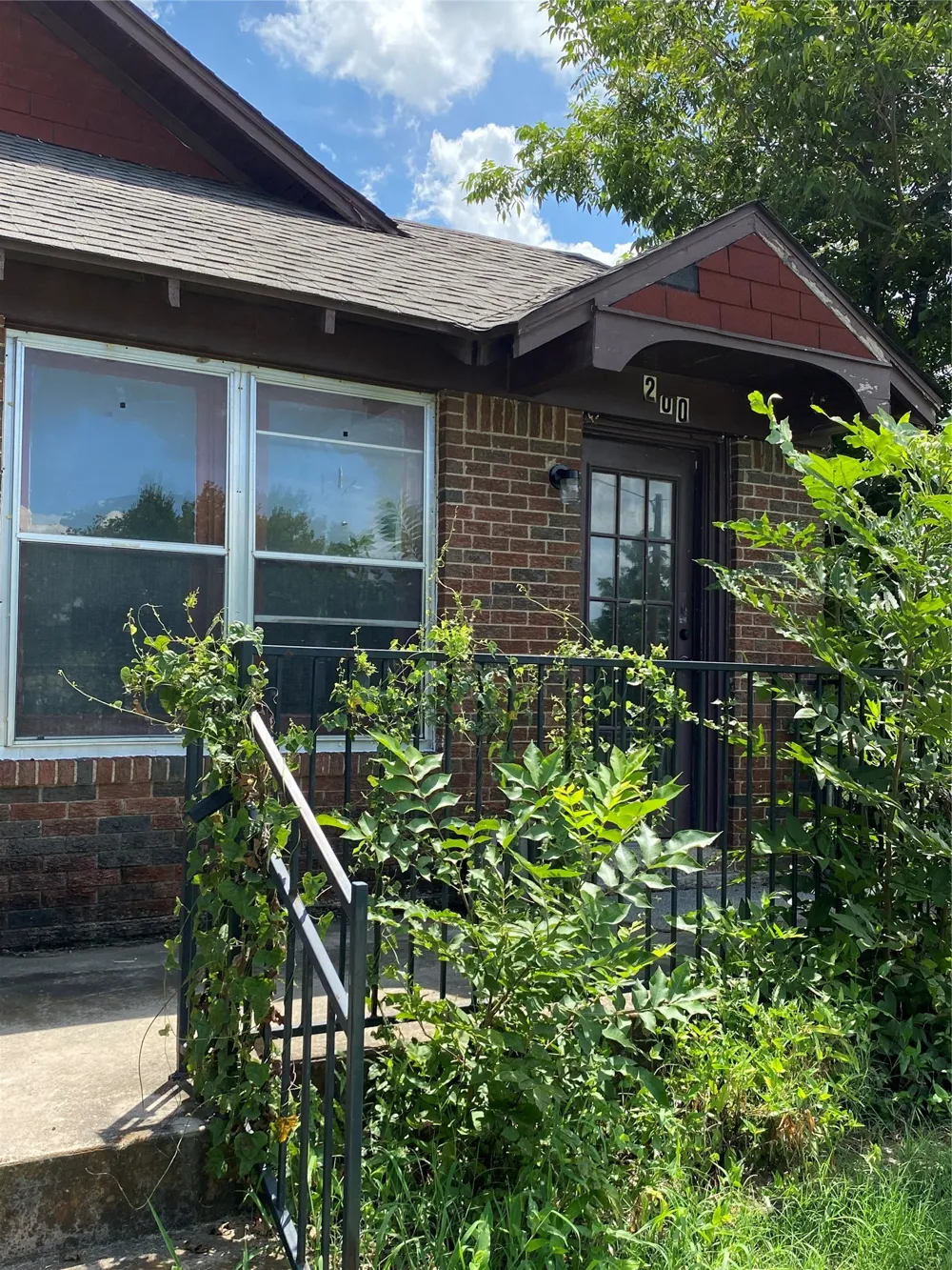 200 Marquette Avenue Azle, TX 76020