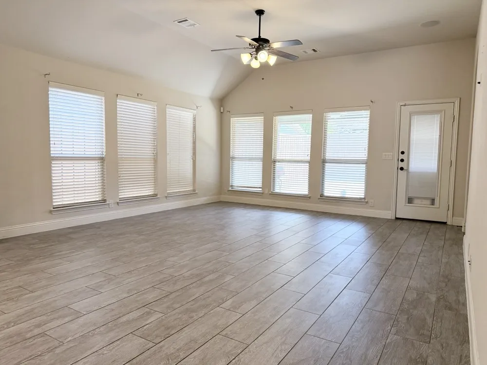 913 Foxglove Drive Little Elm, TX 75068