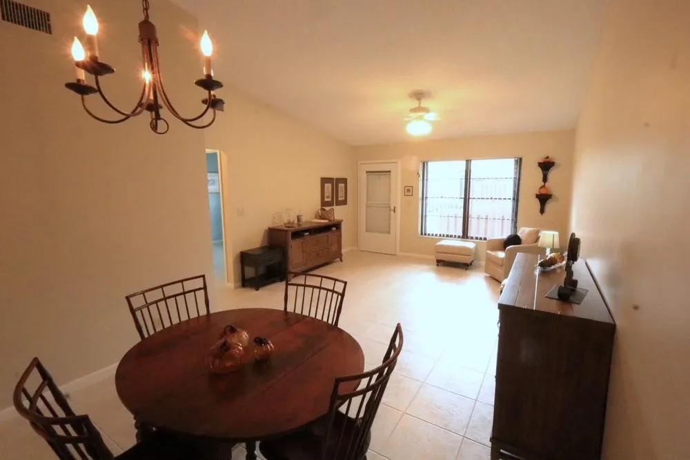 8184 SE VILLA WAY Hobe Sound, FL 33455