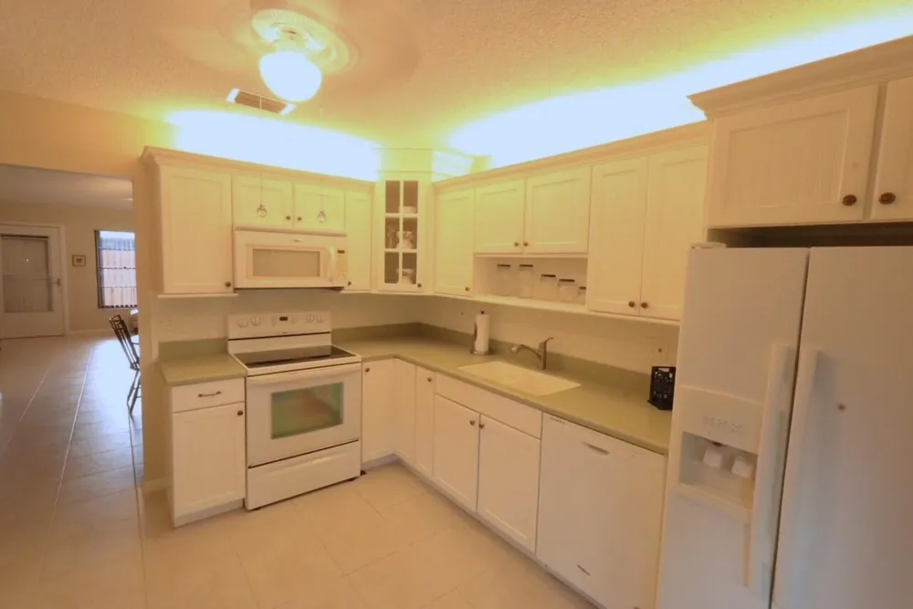 8184 SE VILLA WAY Hobe Sound, FL 33455