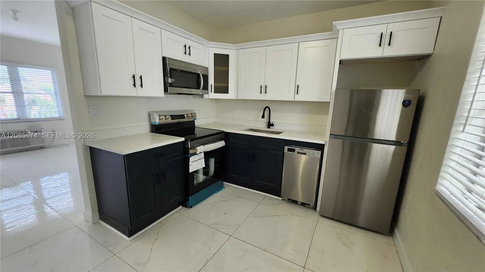 847 81st St #6 Miami Beach, FL 33141