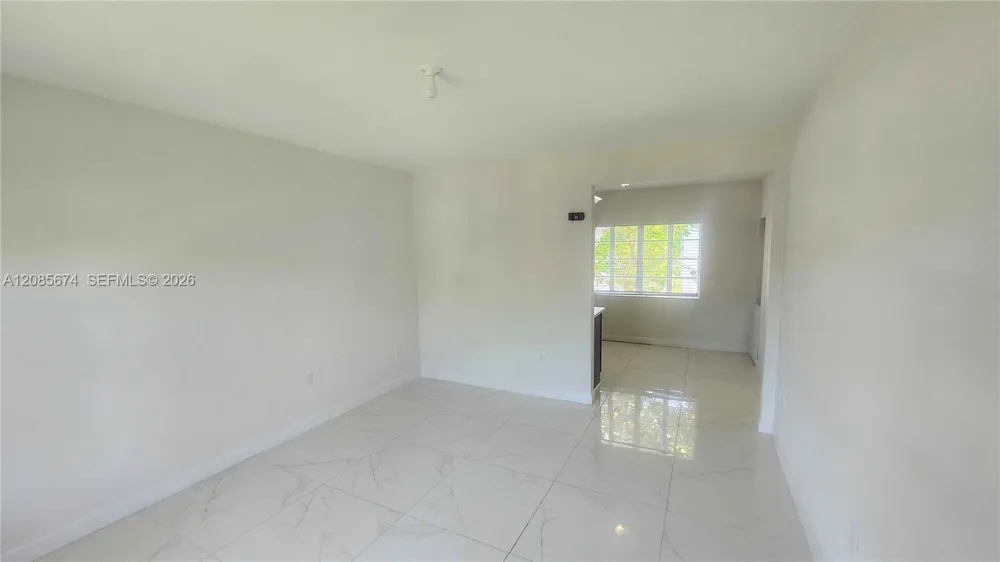 847 81st St #6 Miami Beach, FL 33141
