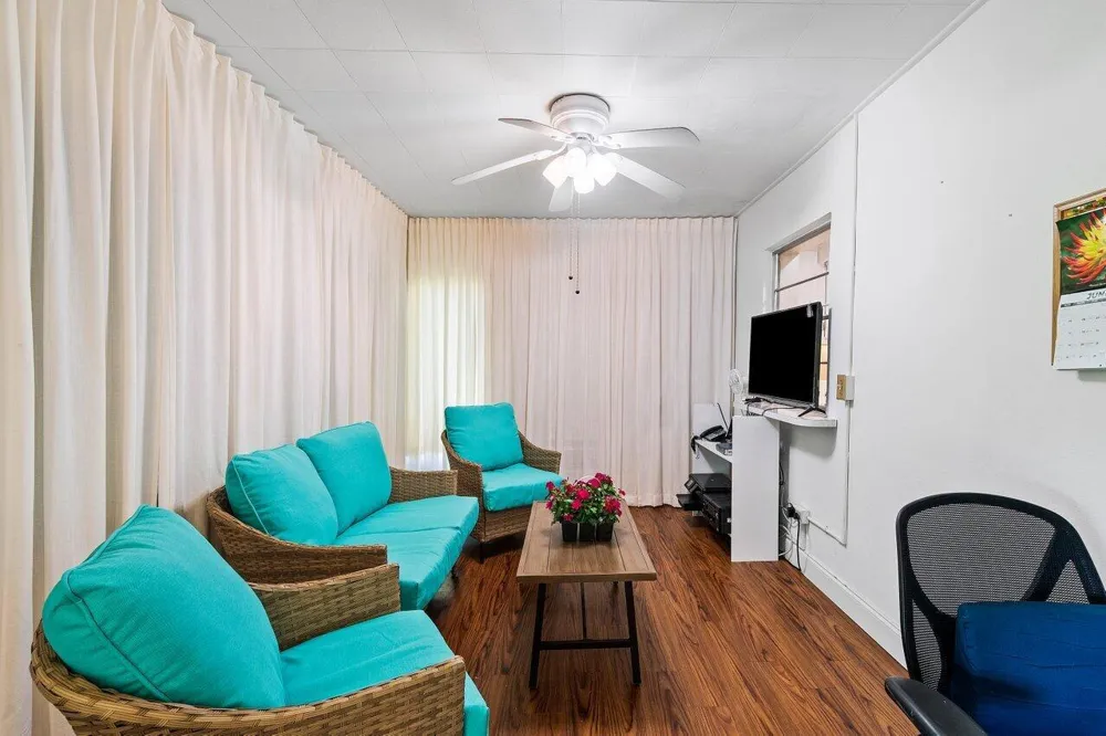 106 NW 10th Court Boynton Beach, FL 33426
