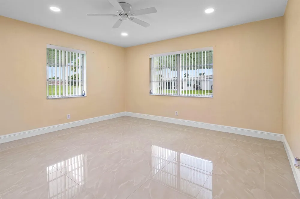 106 NW 10th Court Boynton Beach, FL 33426