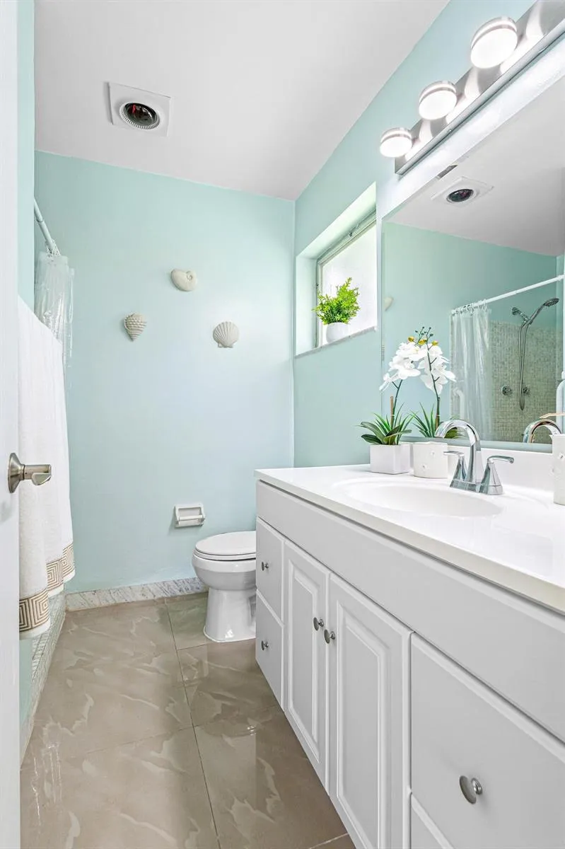 106 NW 10th Court Boynton Beach, FL 33426
